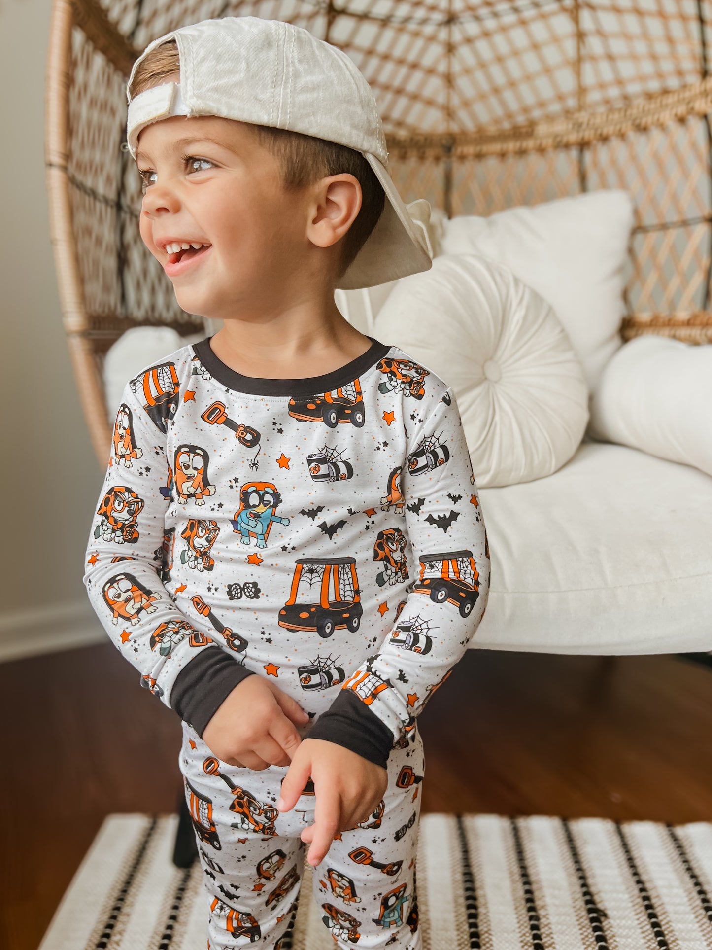 Ghostly Grannies: 2 Piece Set