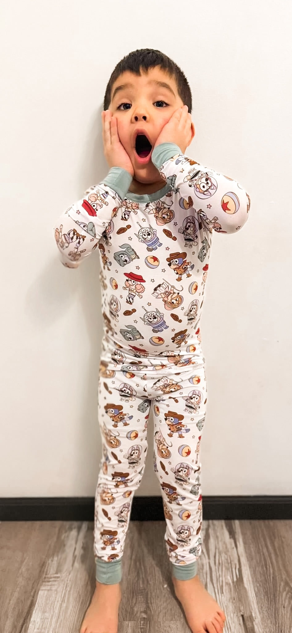 Toy Box Tails 2 Piece Set