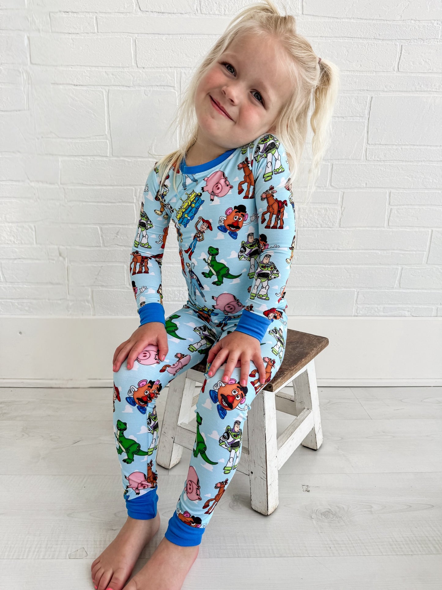 Reach for the Sky: 2 Piece Set