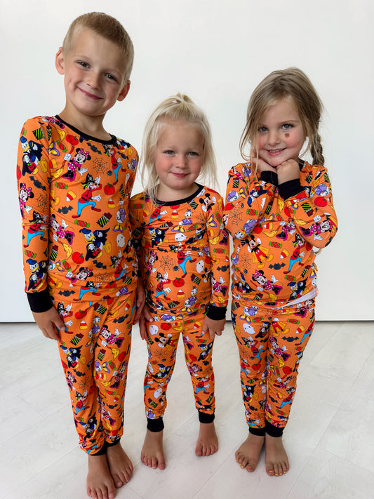 Mainstreet Halloween: 2 Piece Set