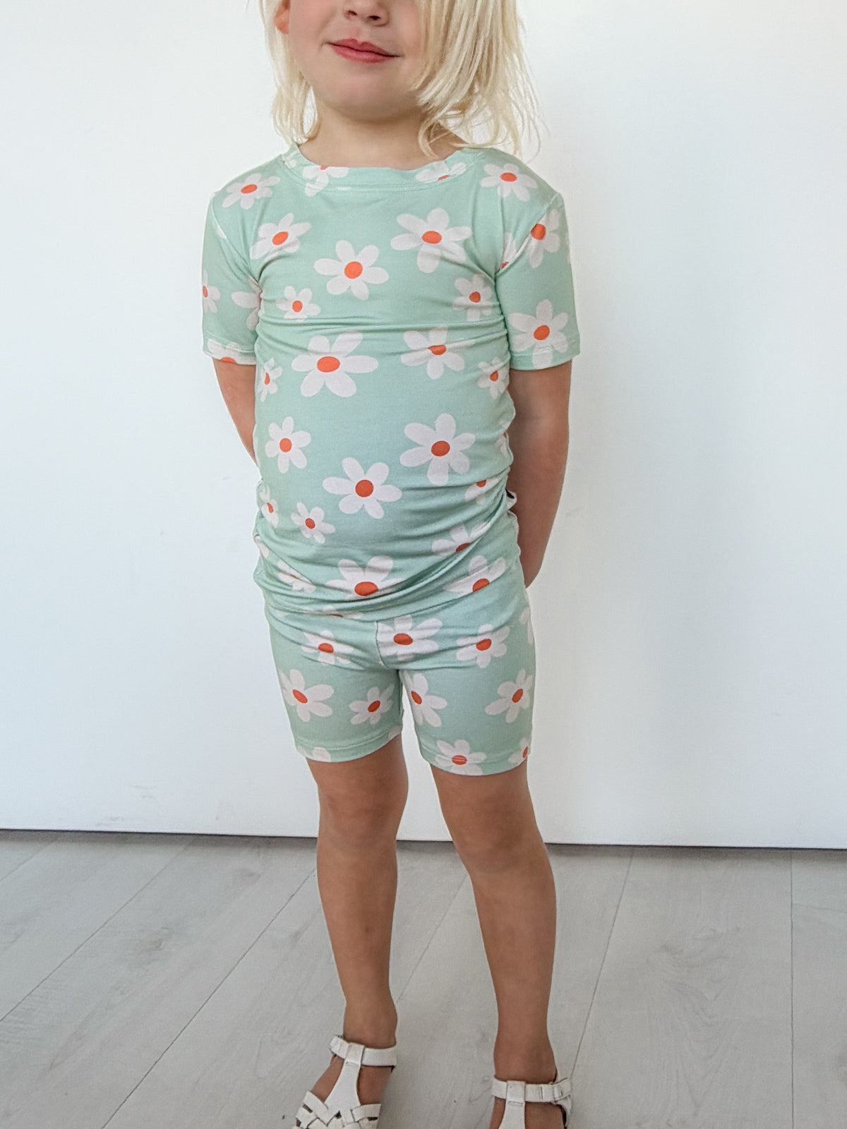 Darling Daisy: Short & Tee