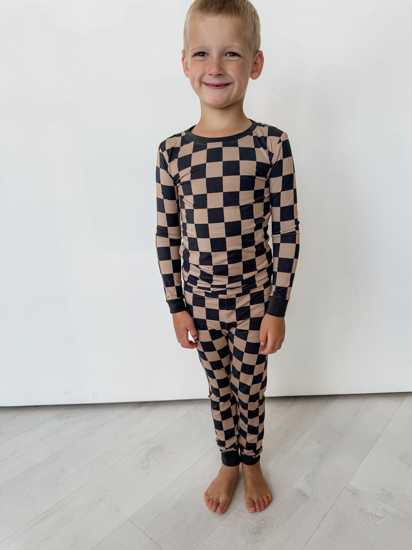 Checks: 2 Piece Set
