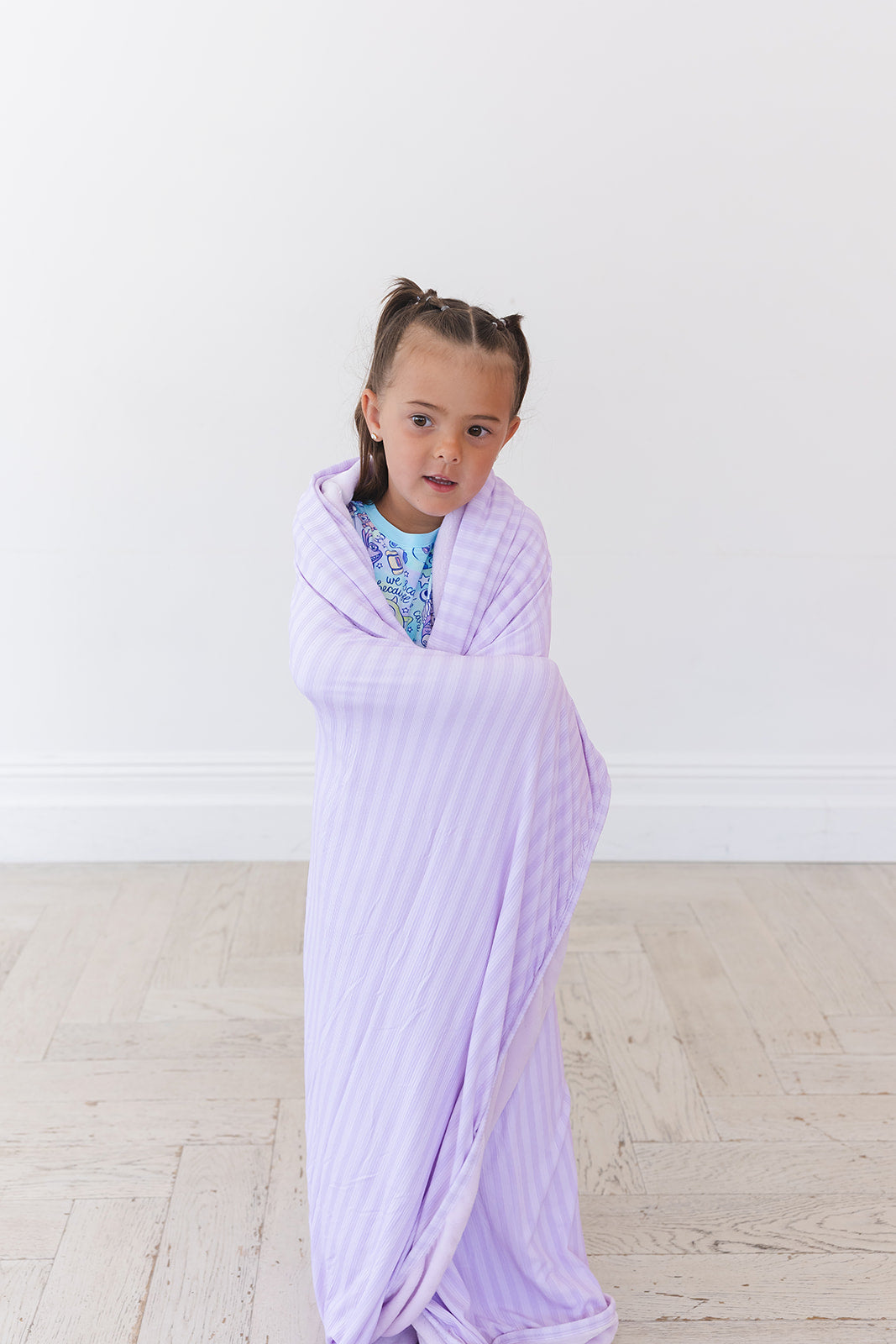 Amelia (ribbed) - Plush Blanket