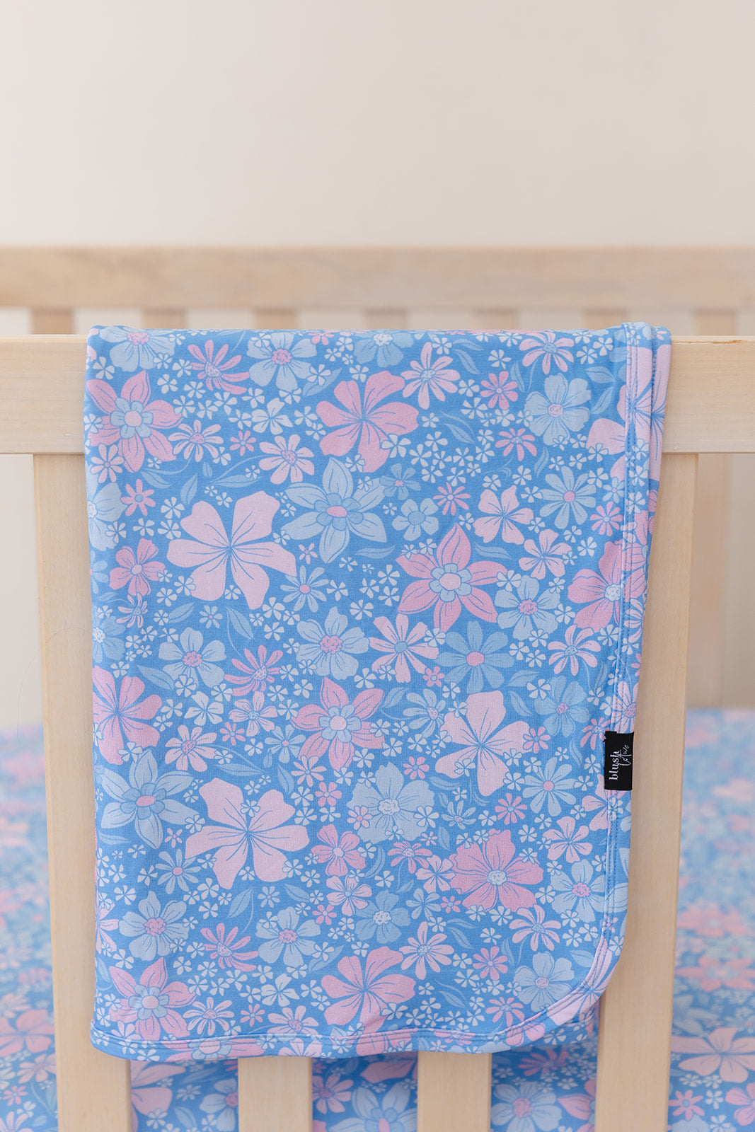 Posie - Lightweight Blanket