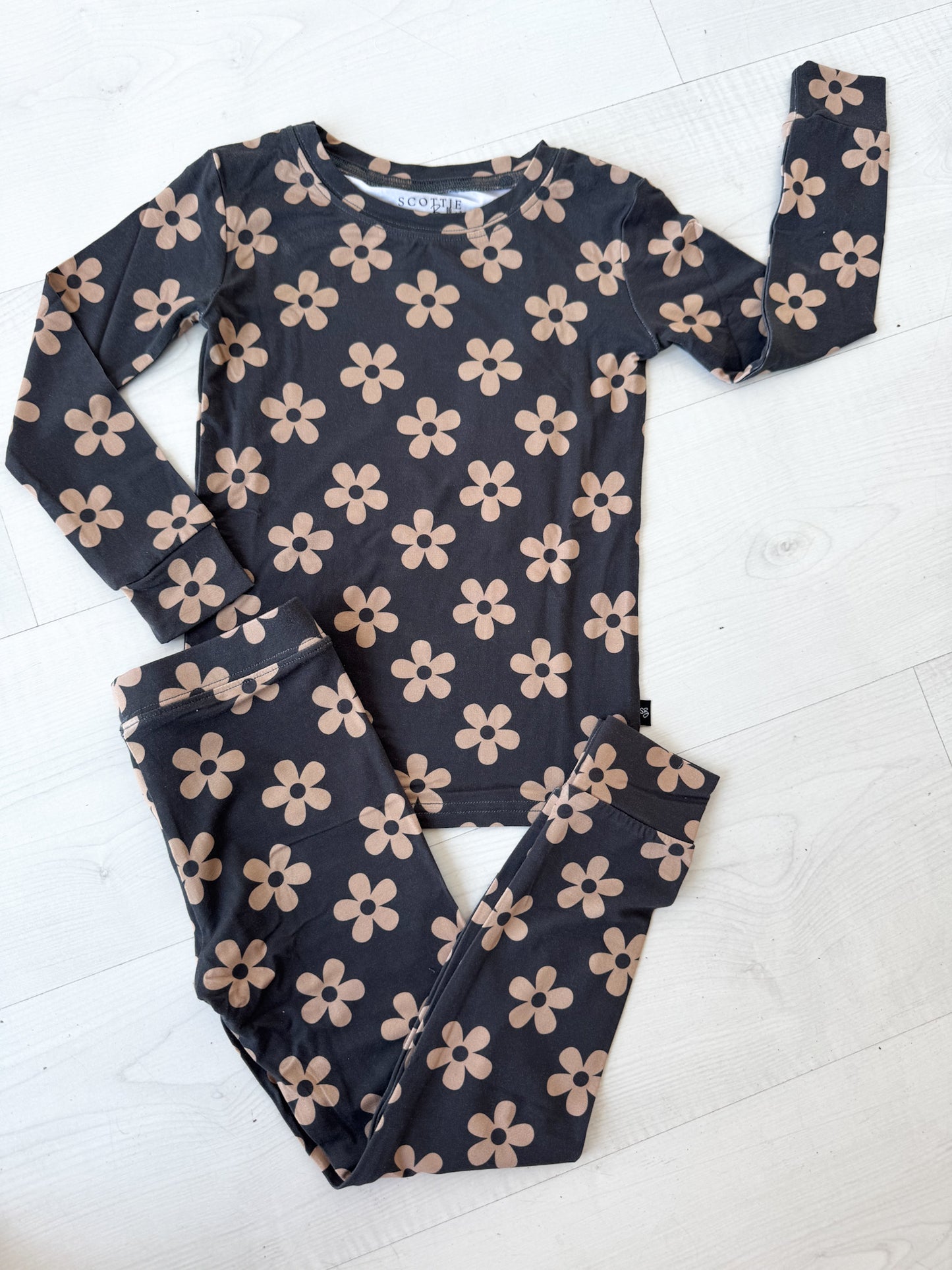 Bloom: 2 Piece Set