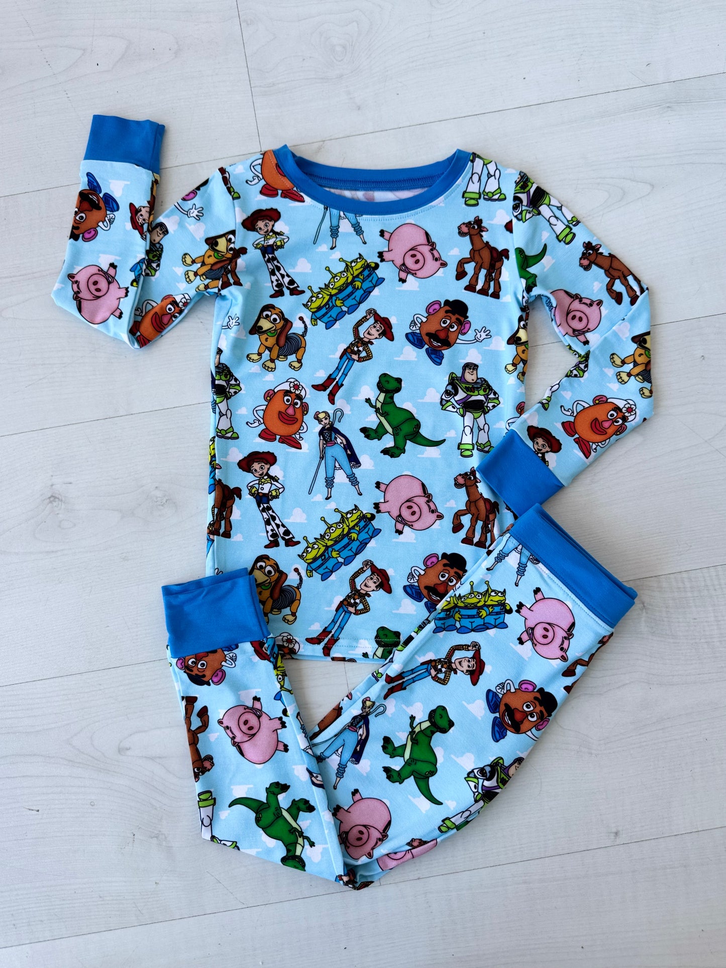 Reach for the Sky: 2 Piece Set