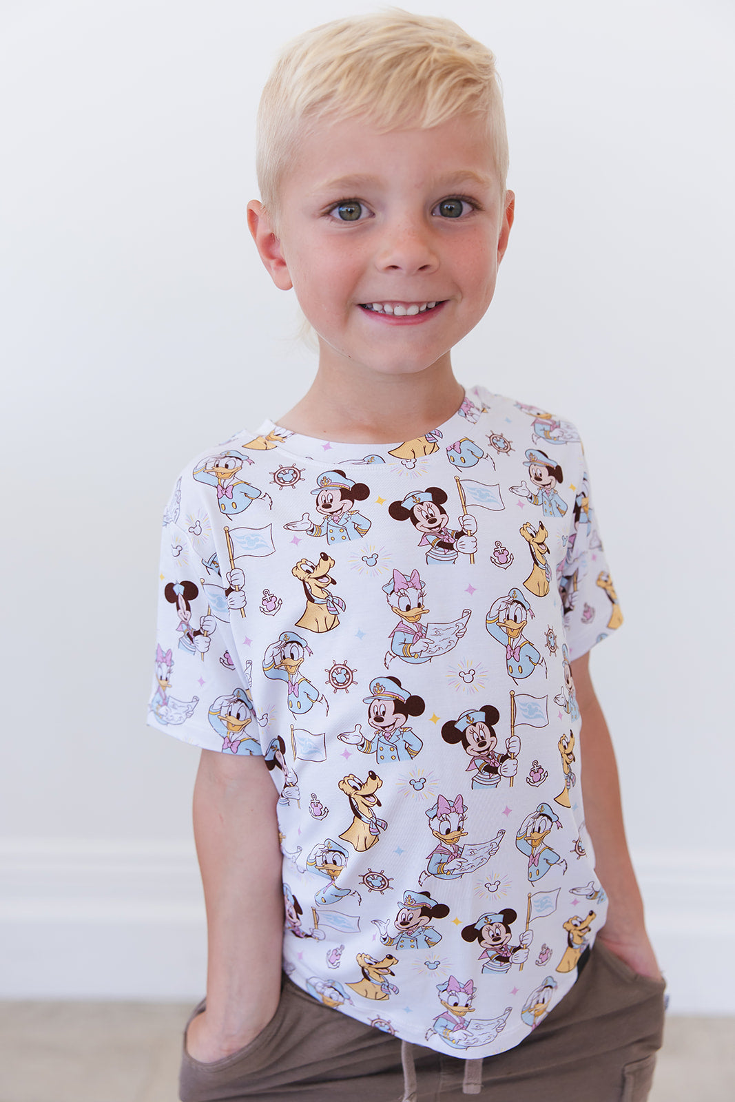 Adventure Ahoy - Everyday Tee