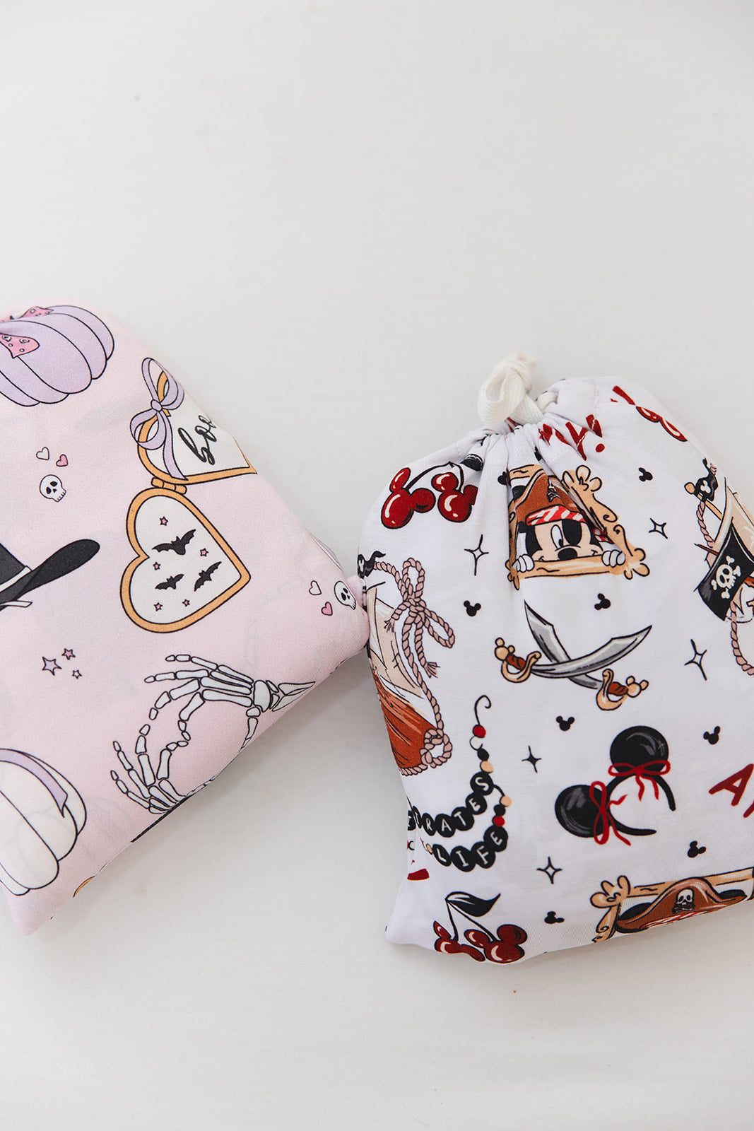 Bows & Boos - Lightweight Blanket