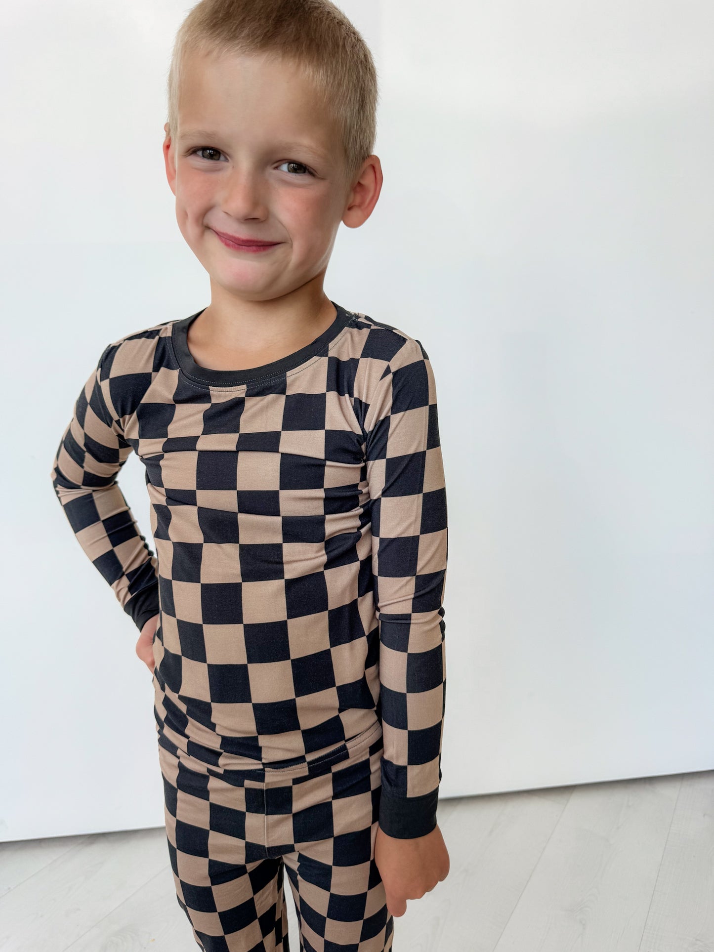 Checks: 2 Piece Set
