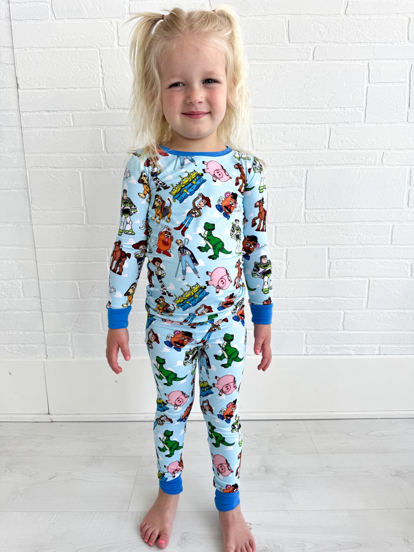Reach for the Sky: 2 Piece Set