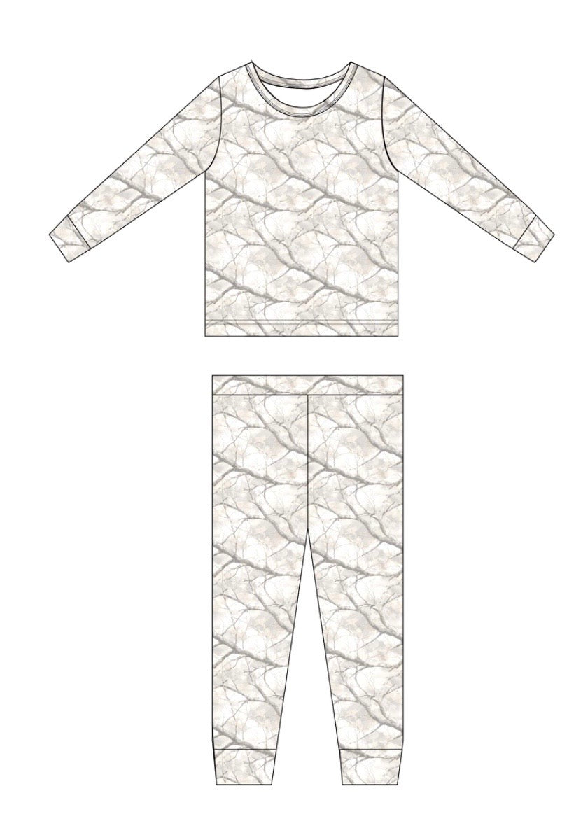 Whiteout: 2 Piece Set